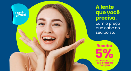 Mulher sorrindo oferece 5% de desconto.